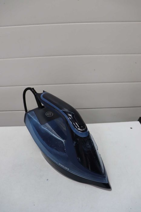 Парна ютия Philips 8000, Синя, 3000 W | 55 г/мин непрекъсната пара, 240 г парен удар, гладеща повърхност SteamGlide Elite, OptimalTEMP