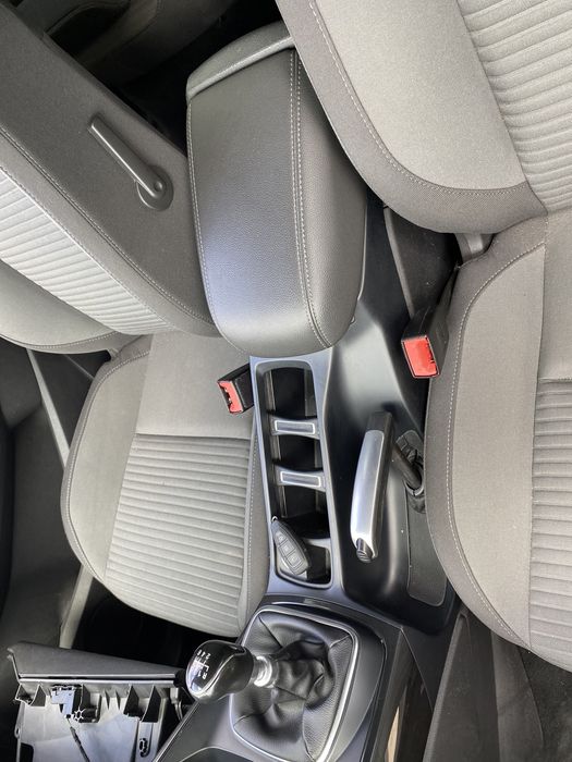 Cotieră completă  Ford Focus C Max volan stânga 2015
