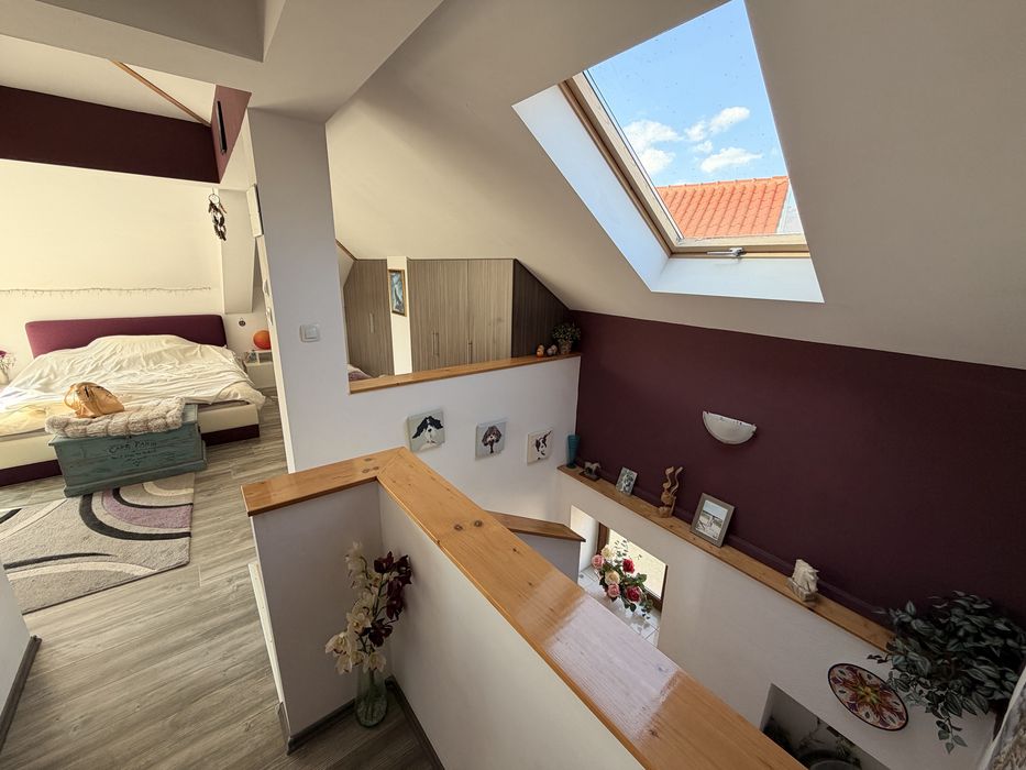 Двуетажна къща в с. Габарево