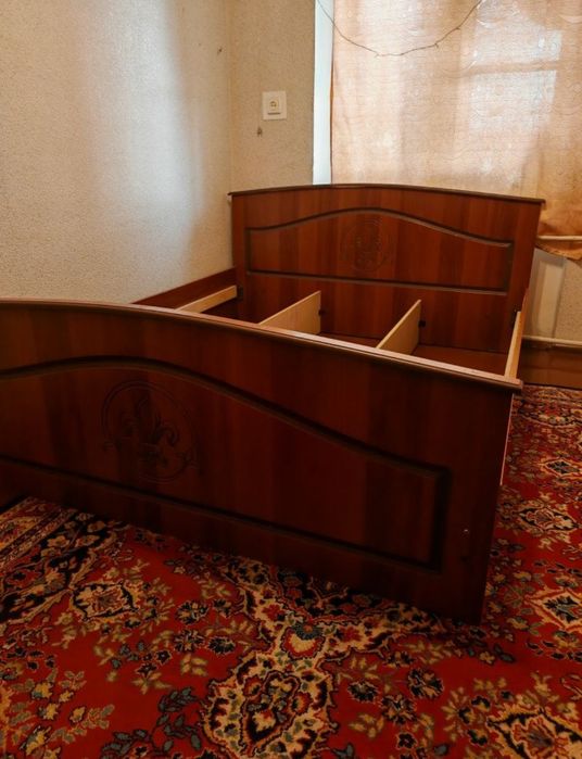 Двухспальная кровать 2 метра на 1.60 ширина