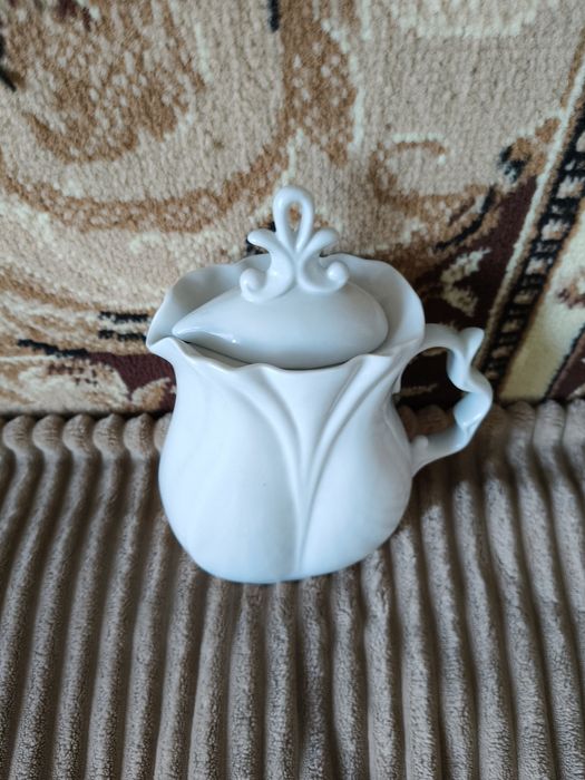 Кувшин, молочник
