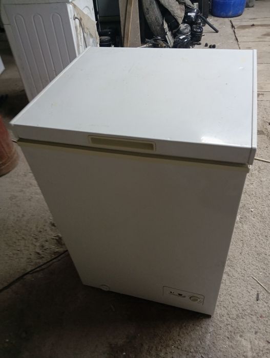 Продам морозильник