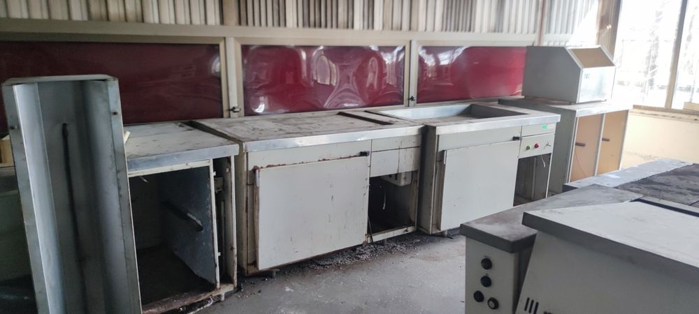 Плотове  и мивки нераждавейка , промишлени