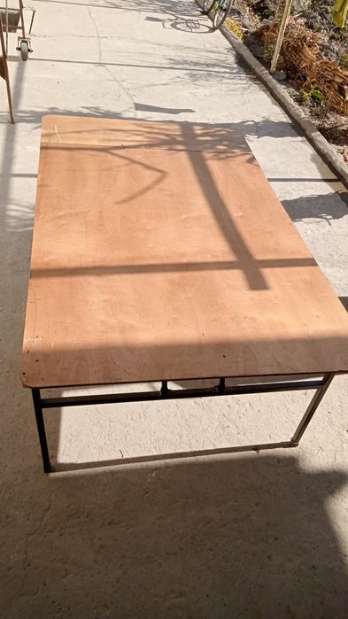 Стол стул срочно сотаман