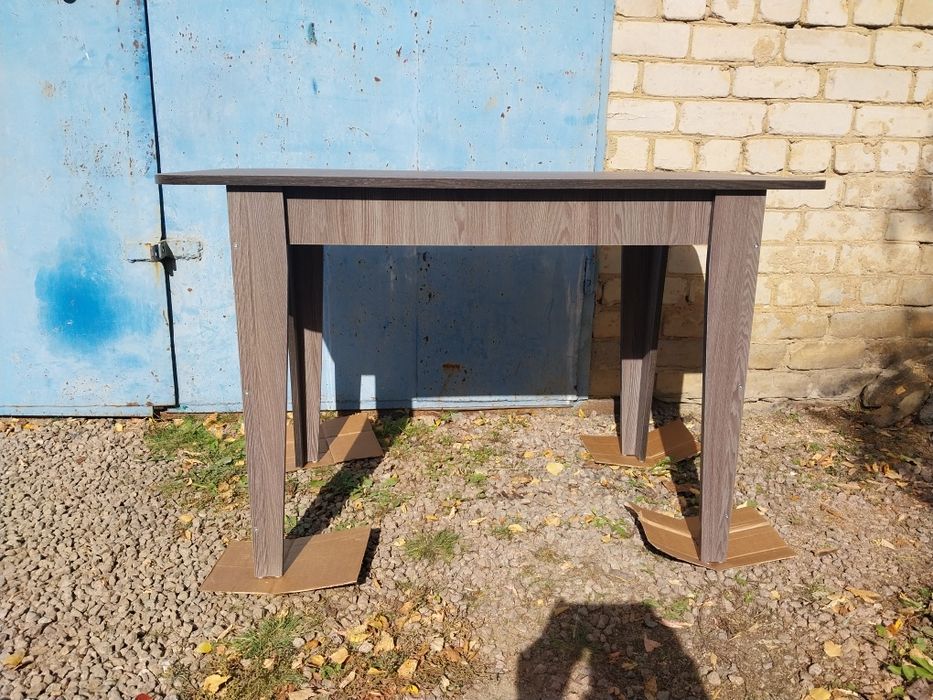 НОВЫЙ стол кухонный