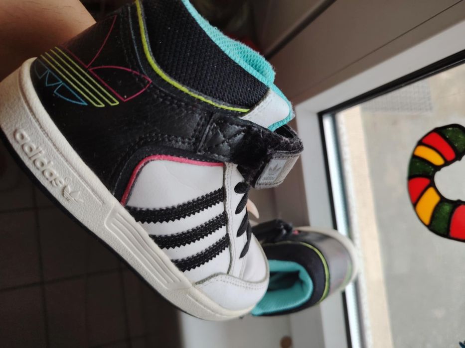 Детски обувки тип кецове Adidas