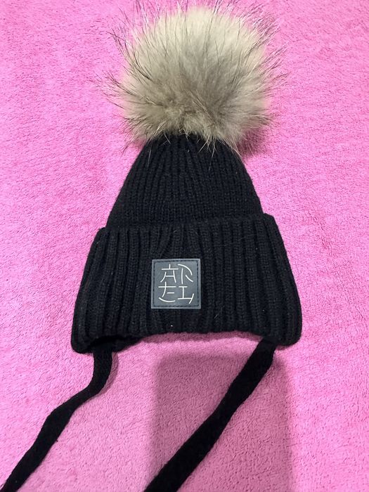 Продам детскую шапку