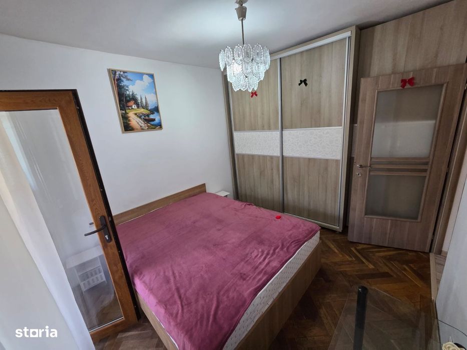 CHIRIE- Apartament 3 camere, mobilat și utilat, Etaj 3, Zona Pelican
