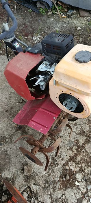 Vând 2 motocultoare