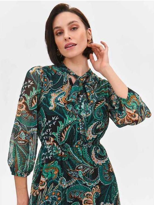 Зелена ефирна рокля