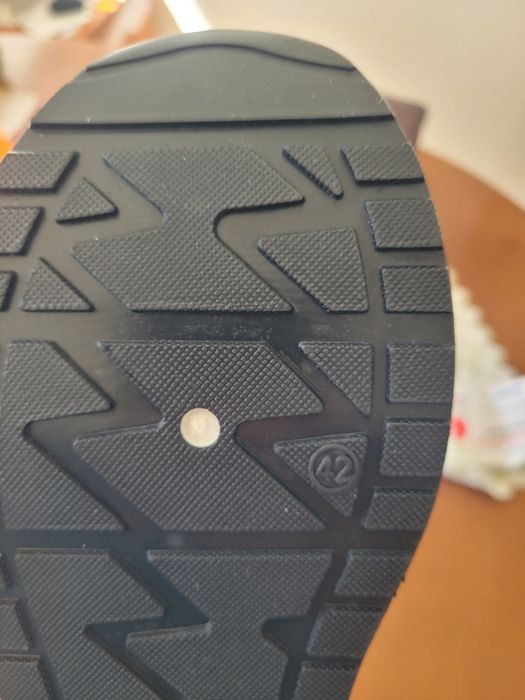 Vând adidași Spureme