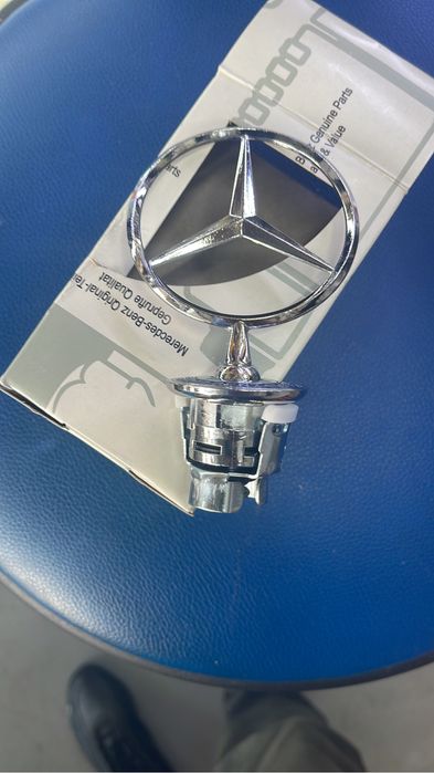 Эмблема Mercedes Benz «прицел»