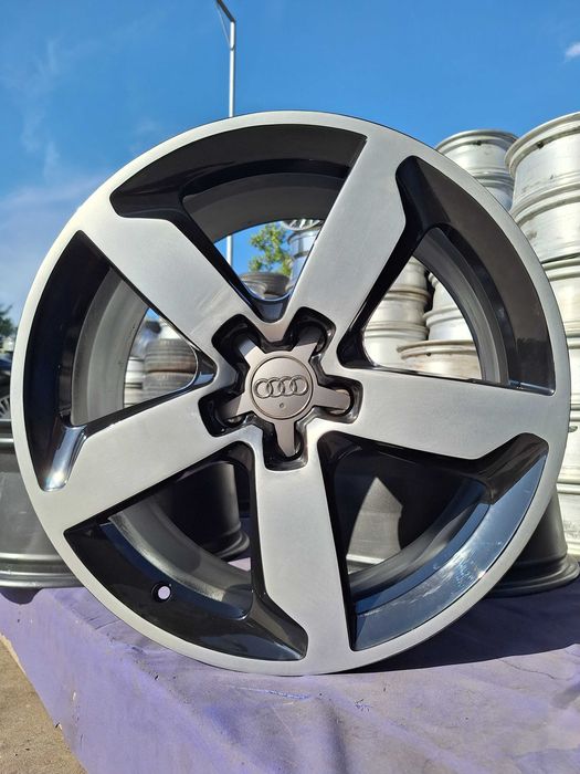 Jante Audi Q5 8.0x19 et 39 5x112 originale