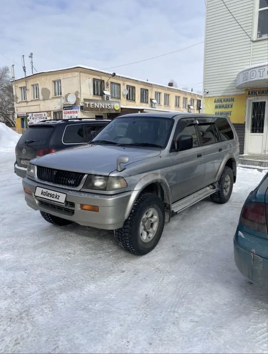 Mitsubishi Challenger