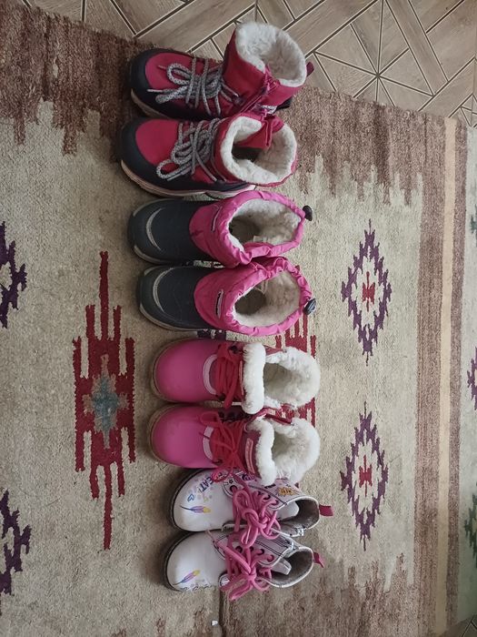 Продам детскую обувь для девочек