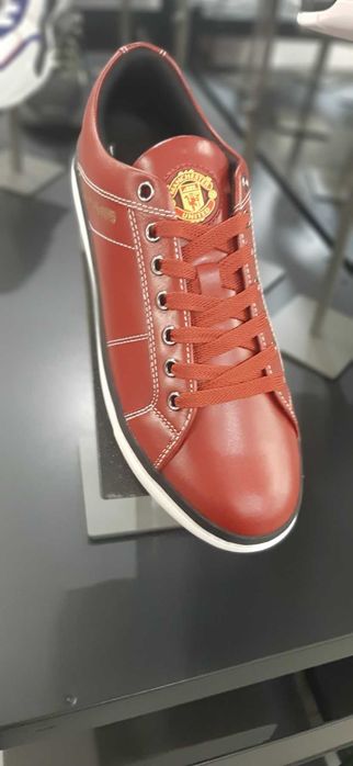 Manchester-мъжки сникърси естествена кожа