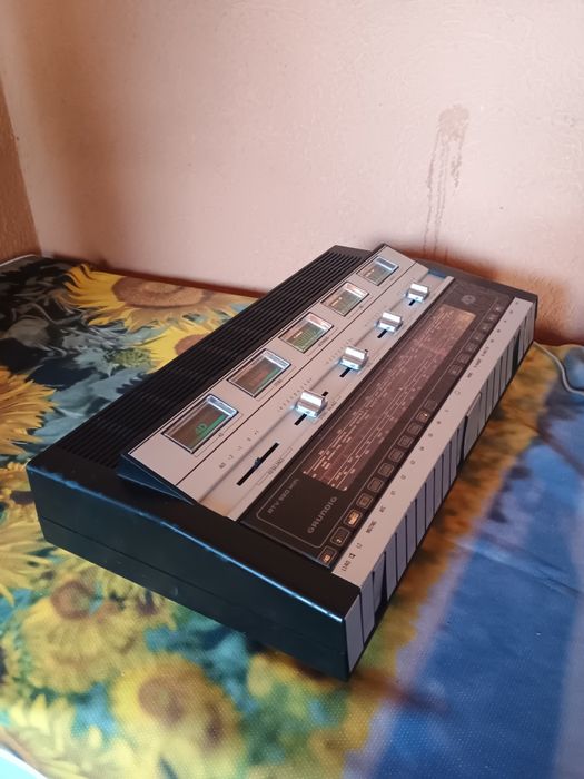 Grundig RTV 820 HiFi