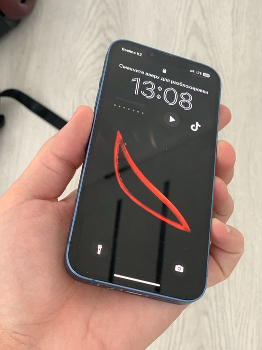 iPhone 13 128GB Blue