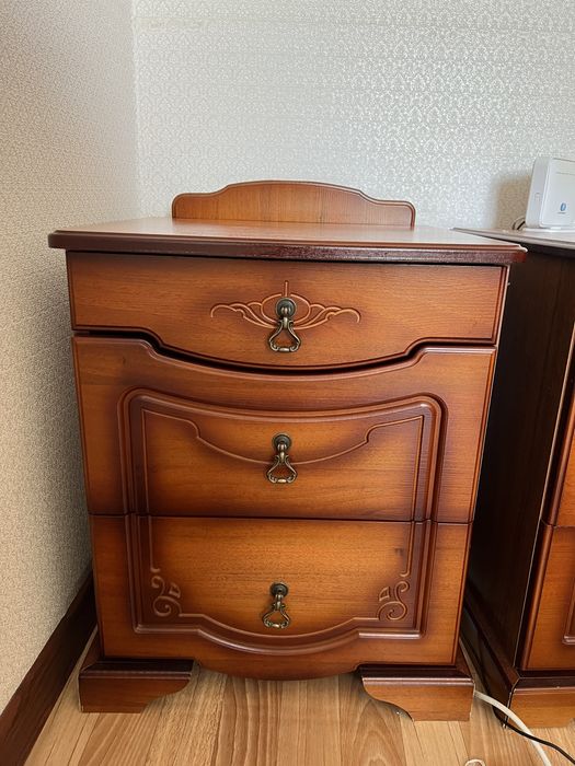 Продам спальный гарнитур