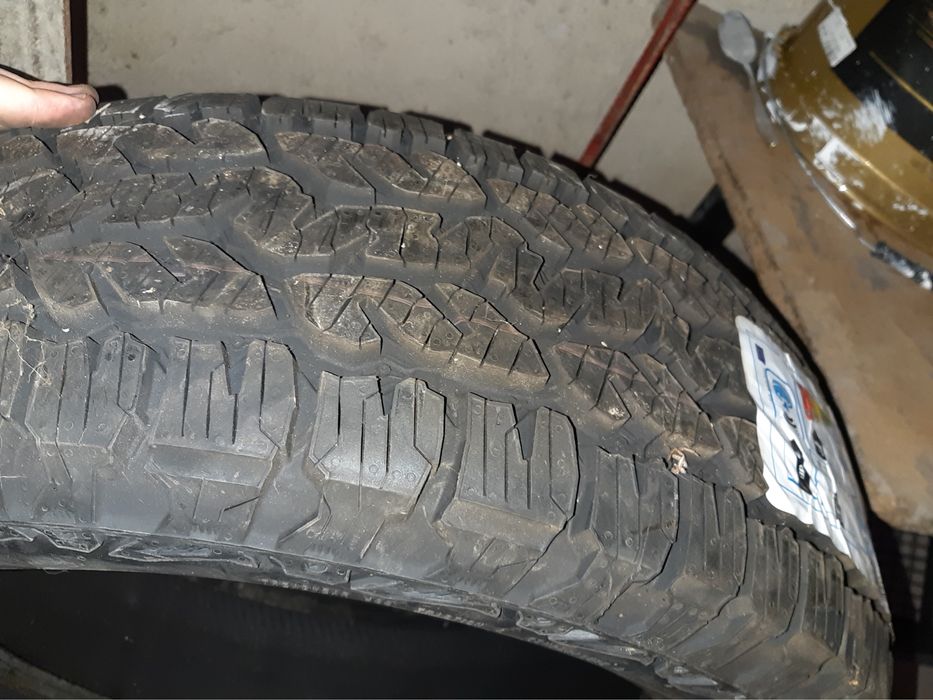 Vand 2 anvelope MATADOR mp 72 izzarda | 215/60 R17