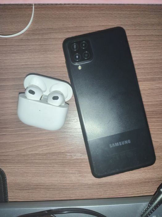 Наушники и самсунг а125 на запчасти