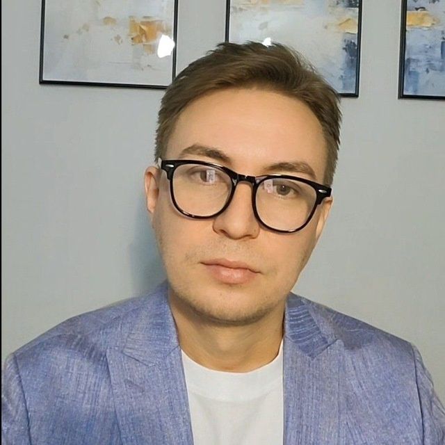 Психолог. Принимаю онлаин.
