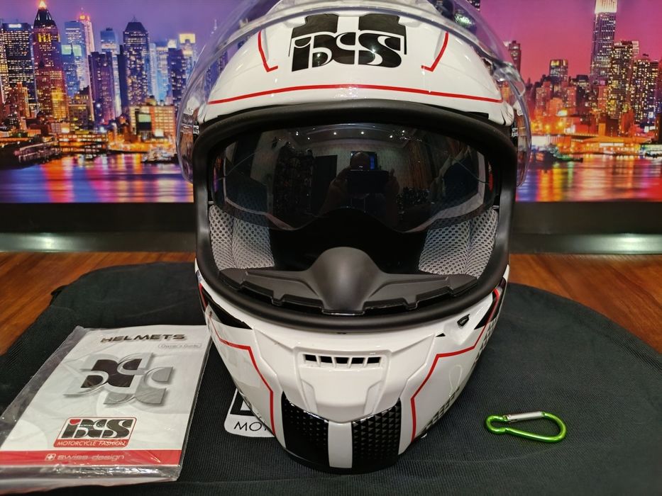 Мото шлем от Швейцарского бренда IXS