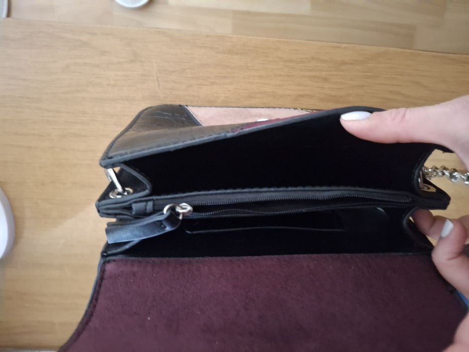 Малка дамска чанта