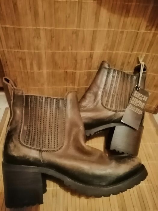 Дизайнерски дамски боти естествена кожа