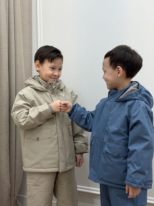 Продам комбенизон куртка осень весна