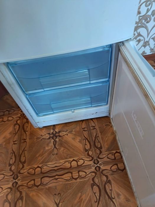 Продам холодильник