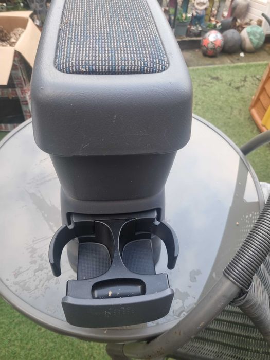 Подлакътник Хонда хрв оригинален