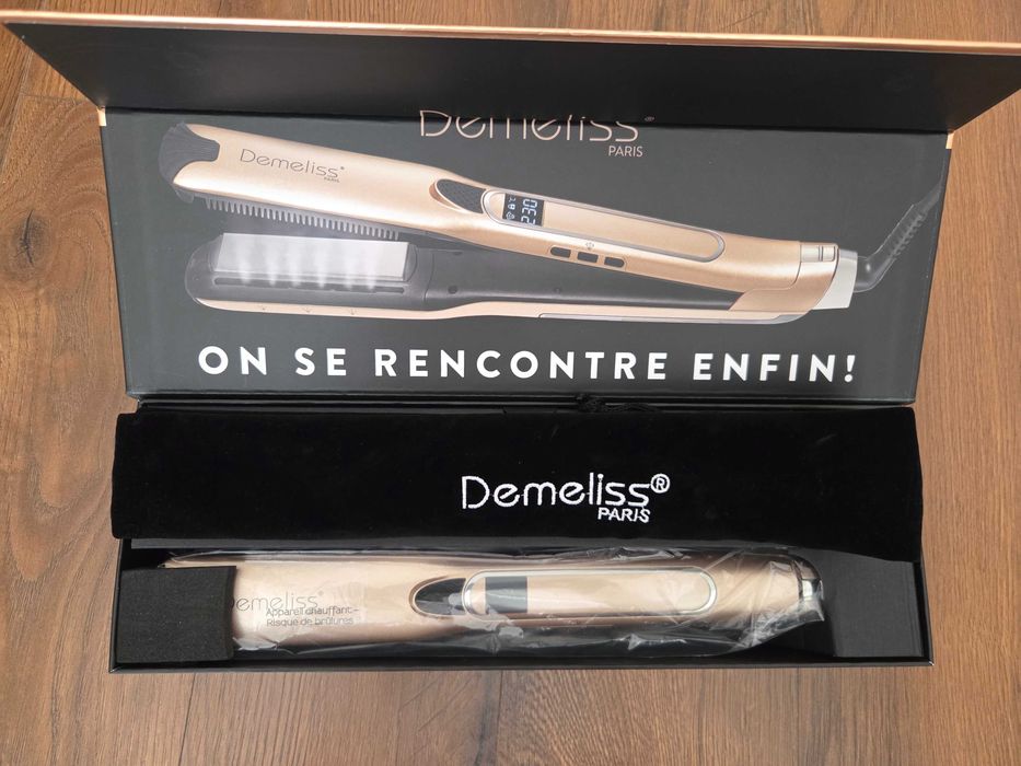 Гаранционна преса за коса Demeliss Titanium V2.0