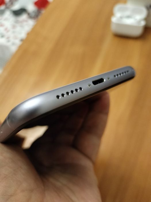 iPhone 11..+науш