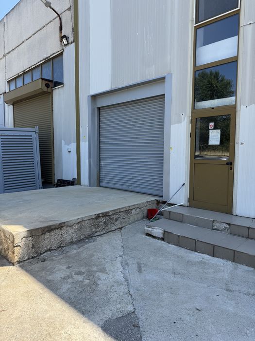 Отдава се под наем помещение 360 кв.м – Благоевград