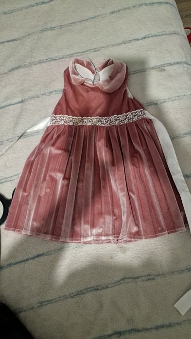 Продаю платья по 5000 тг