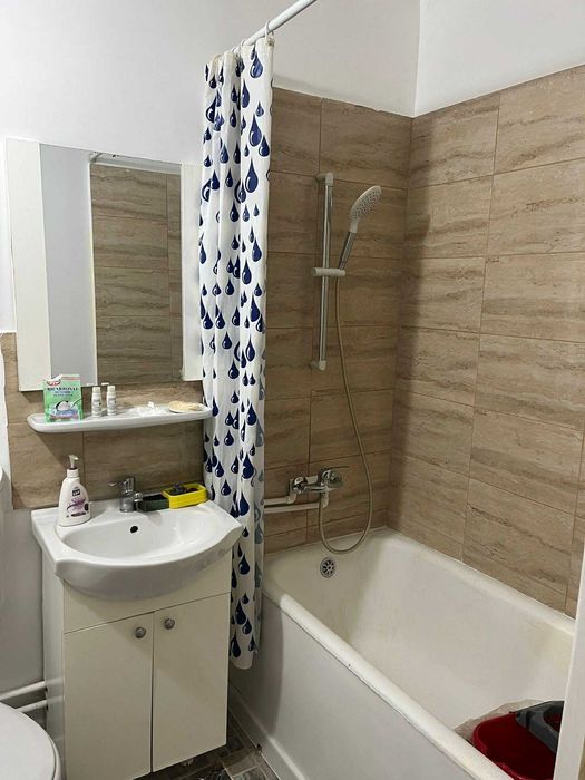 Vand apartament cu o camera in Iasi, strada Prof Ioan Paul .