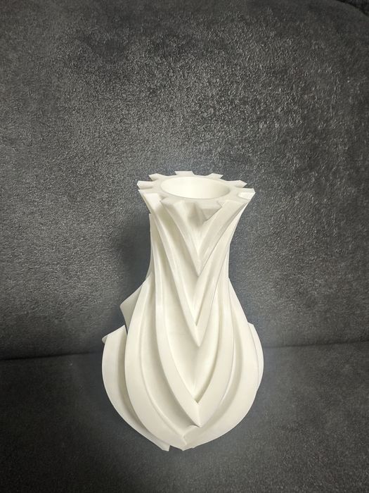 Vaze, obiecte facute 3 D
