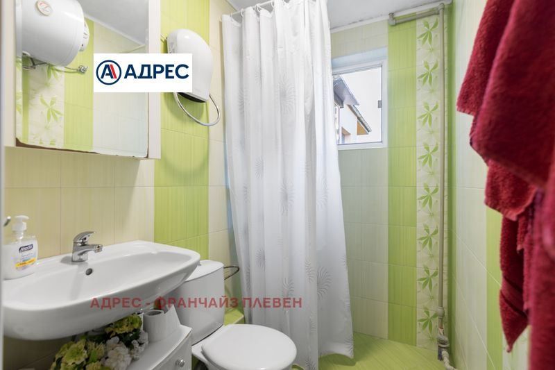 Продава се Тристаен апартамент в Плевен, Широк център - 85 кв.м за 1565 €/кв.м - Снимка #5