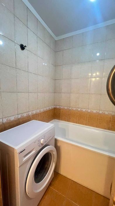 2 ком.кв. 49 кв.м  Республики 37