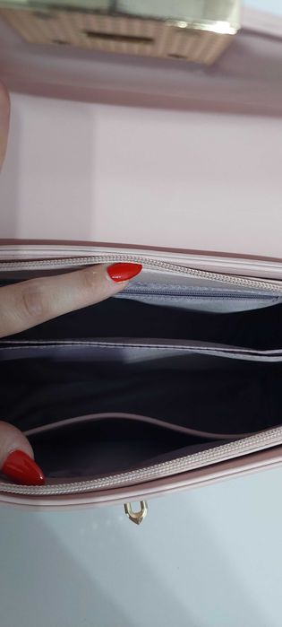 Дамска чанта в розово