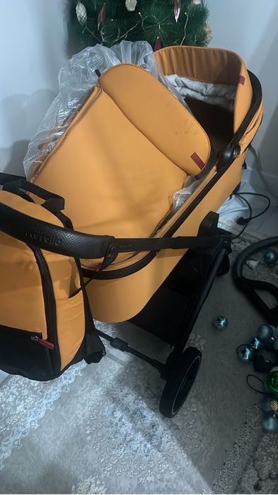 Продам коляску 2 в 1