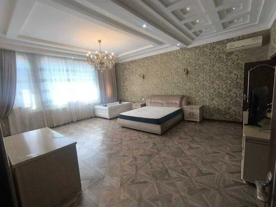 Ракатбоши  3,9 Дом  3 уровня 7 комнат