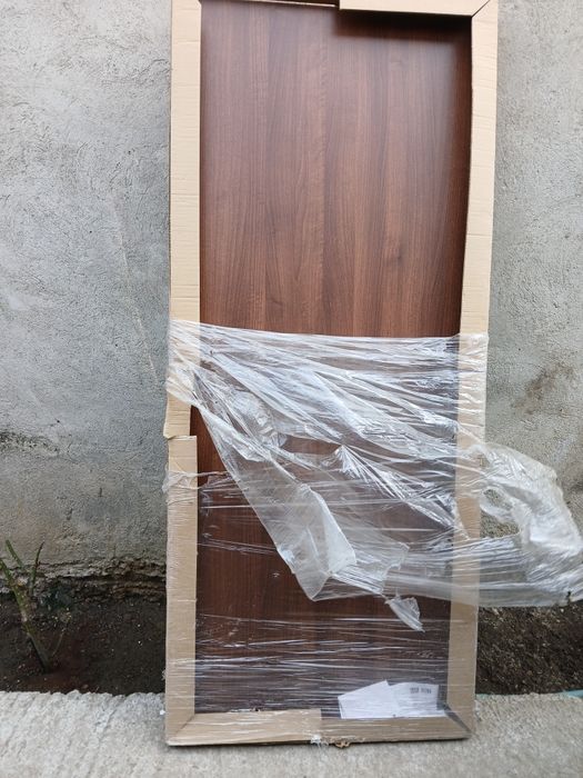 Vând ușă de interior nouă in folie