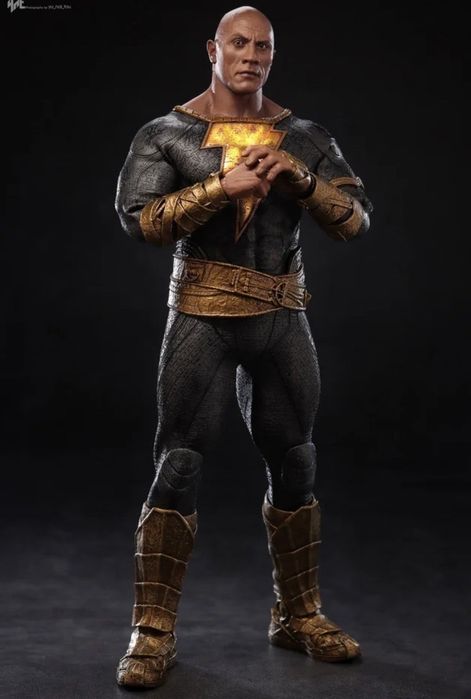 DC Hot Toys DX 31 - Black Adam Golden Armor Deluxe, 1/6 figure - new, sealed with brown box