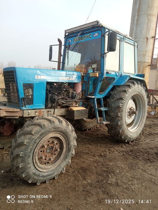 traktor mtz 82.1