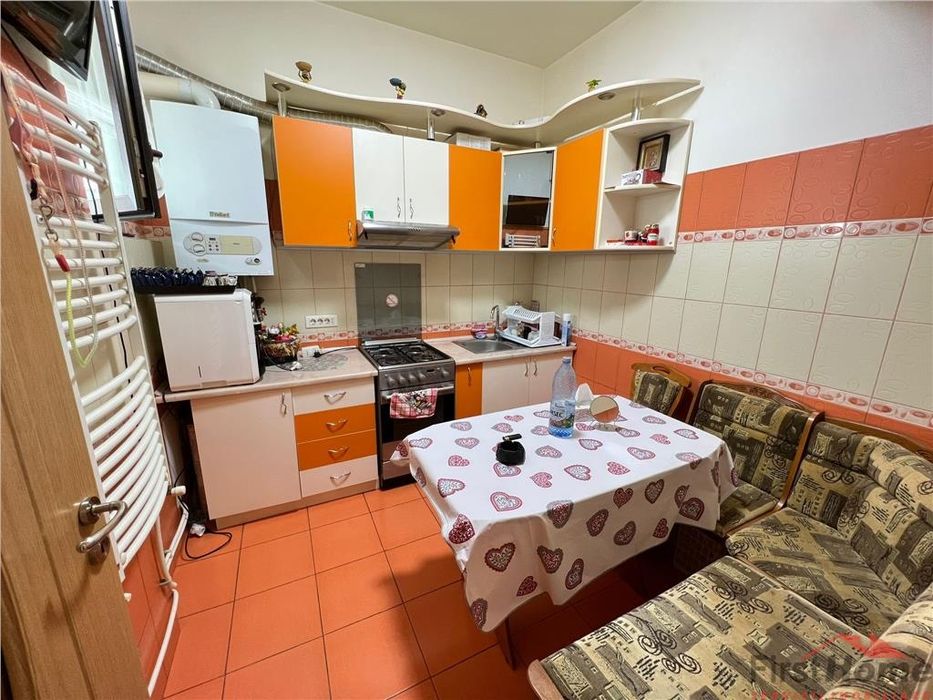 Inchiriez apartament 2 camere bloc nou