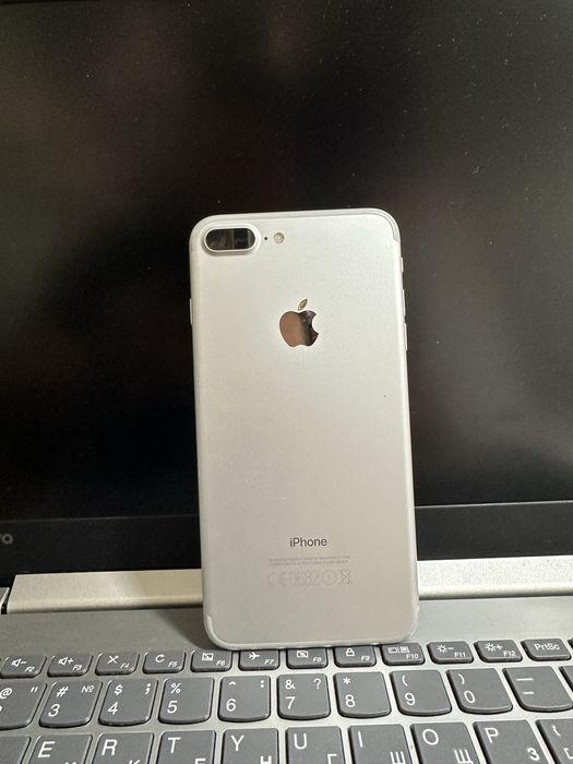 Продам Apple 7 Plus