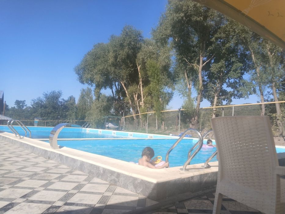 Коттедж посуточно, Дом с бассеном