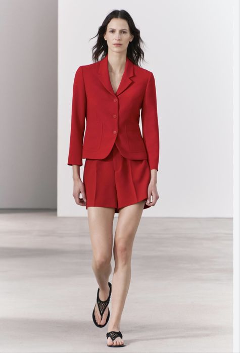 Pantaloni scurti, noi, Zara, culoare rosie, mar S